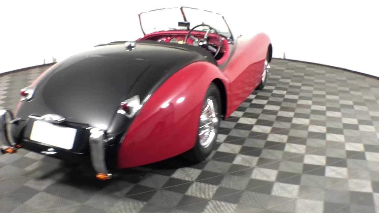 Pierre Delize Blanc De Blancs Brut NV (6x 750mL), France.