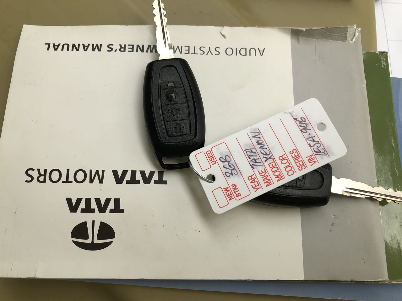 DREAMBABY Phoenix Bed Rail, Colour: White, 110 x 45.5cm. NB: Minor Use & Sl