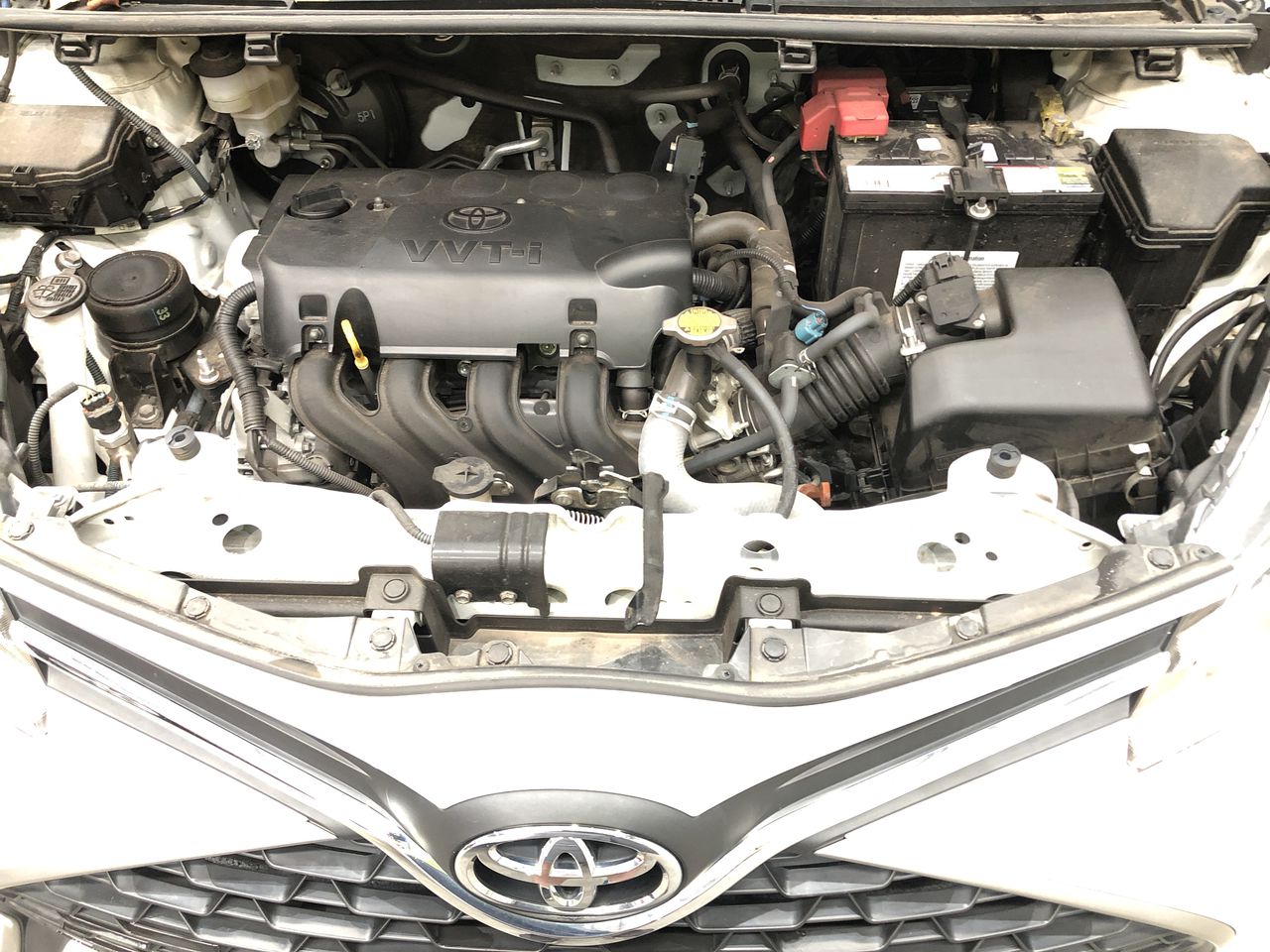 <p>Large Qty of Assorted Leather Straps, Butt Ends, Pallet</p>