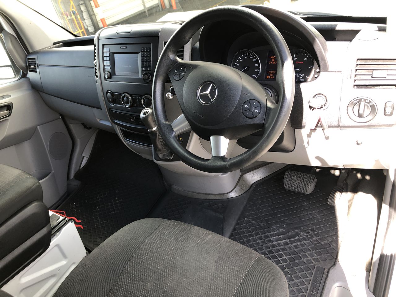 Upside Down Prosecco NV (6x 750mL).