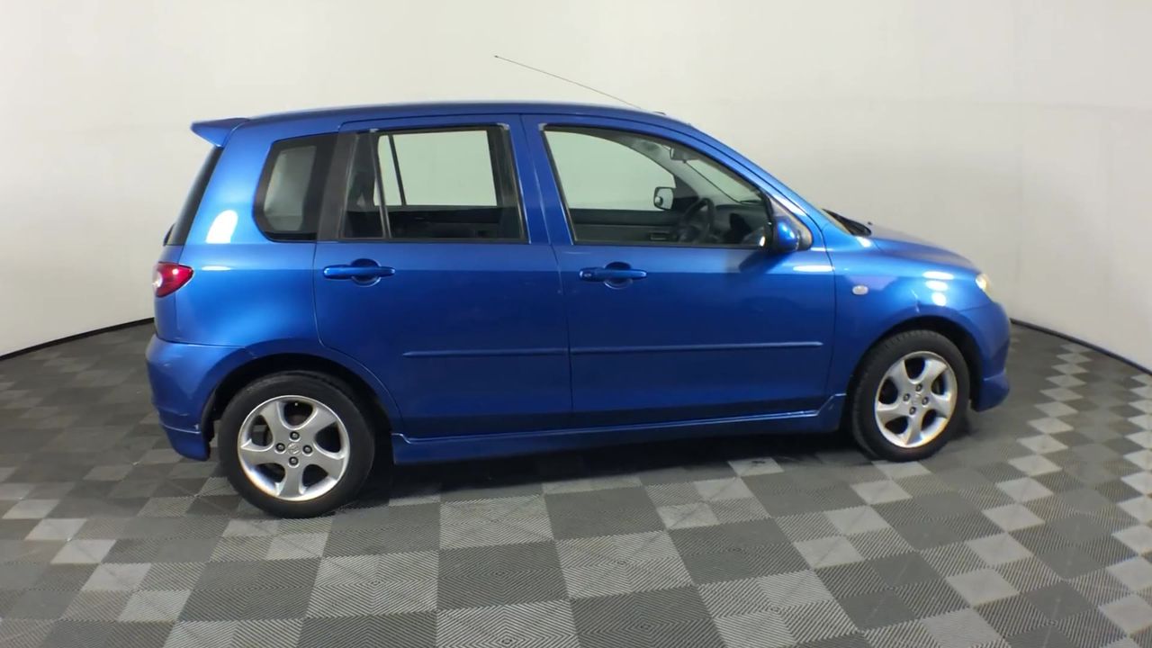 Silver Leather Bracelet with Stainless Steel Clasp