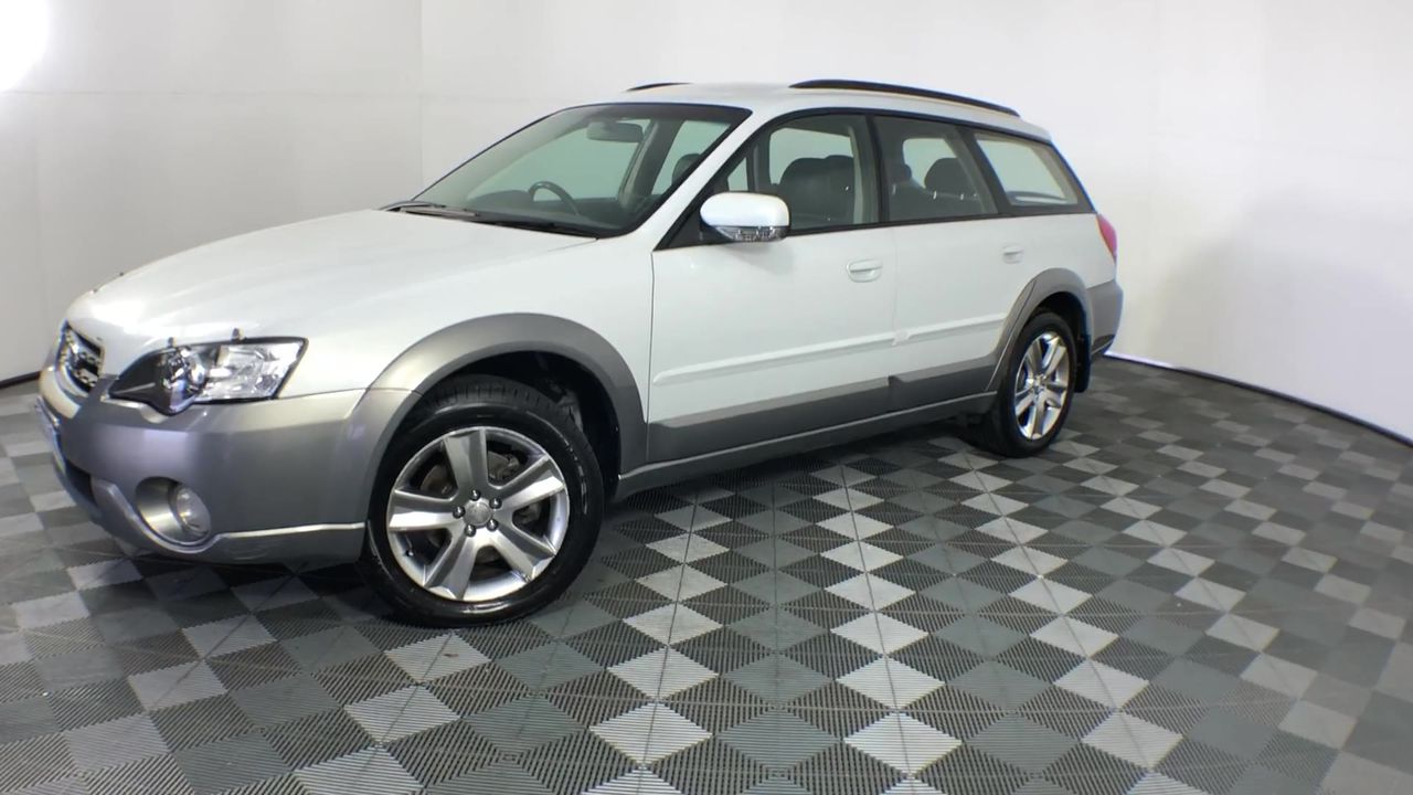 Yellowglen Yellow Sparkling NV (4 Cluster Pack) (24x 200mL).