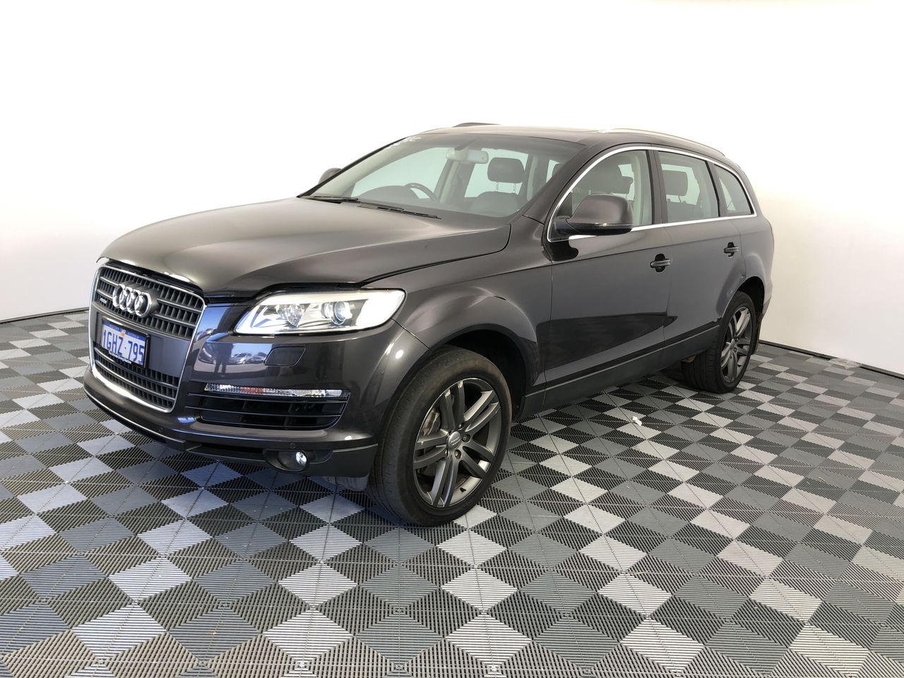 Upside Down Rose (6x 750mL). Current Vintage Release.