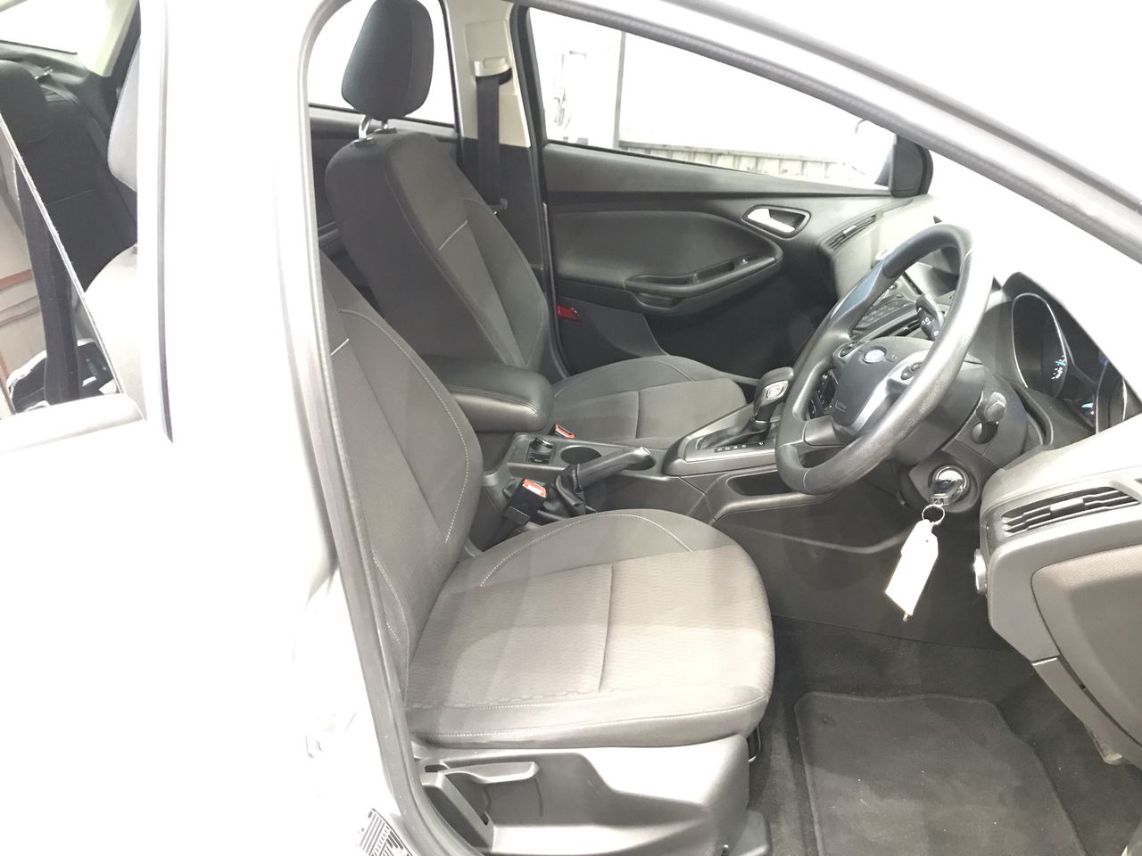 By The Vineyard Mixed Pack Pinot Grigio & Chardonnay (12x 750mL). SEA.