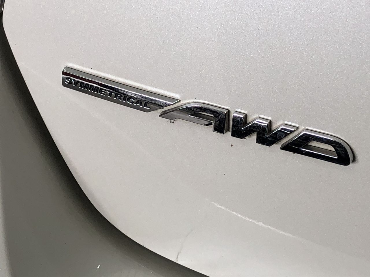 Wolf Blass Red Label Pinot Grigio (6x 750mL).