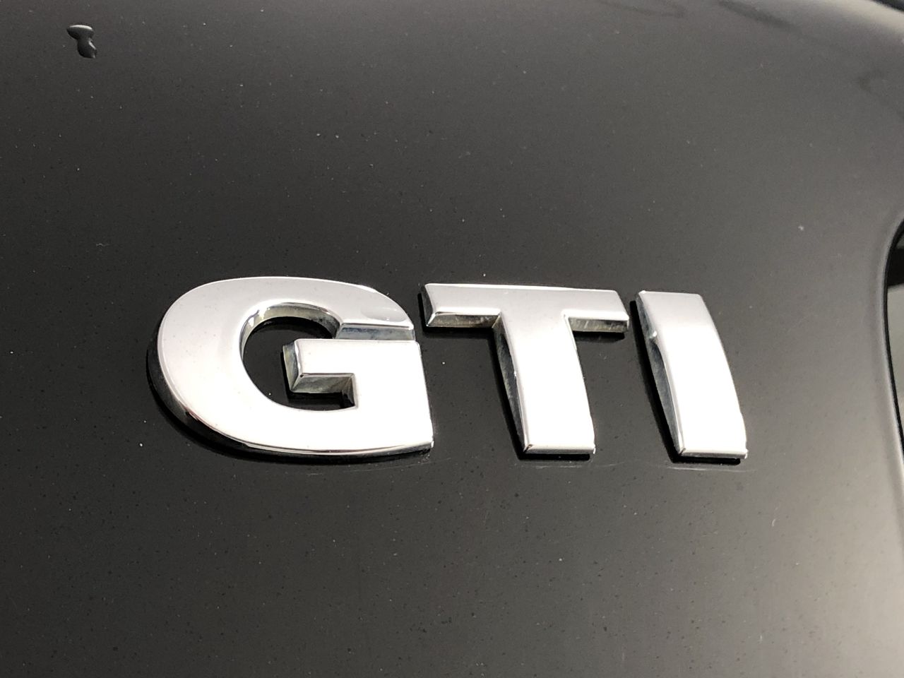 Evans & Tate Hullabaloo Shiraz 2017 (6x 750mL) Margaret River