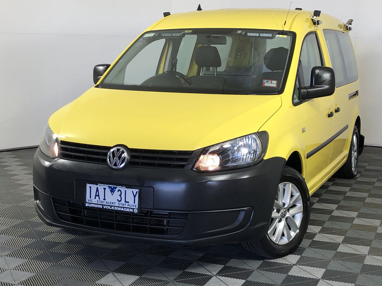 0.12 carat white round 4 diamond