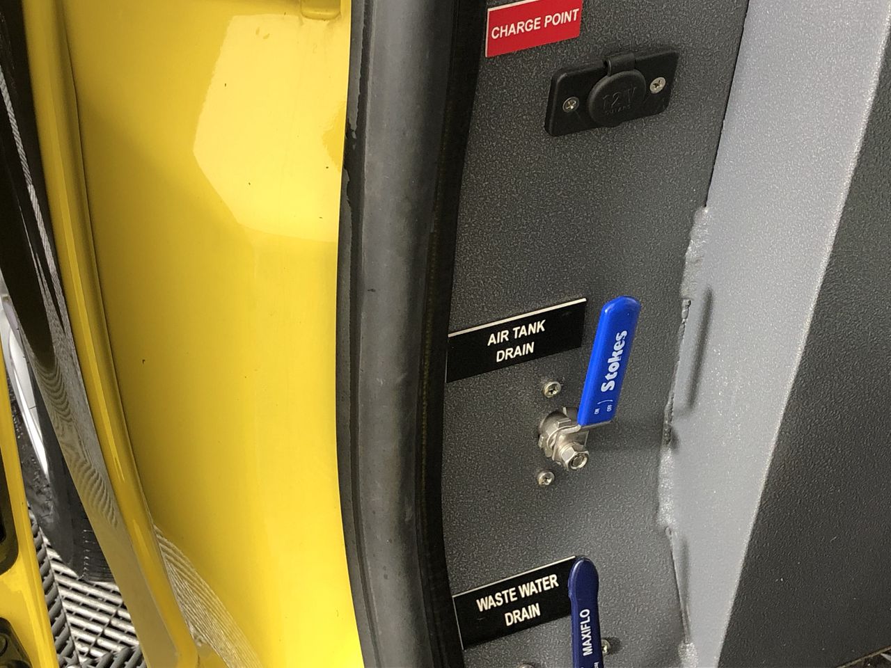 BULK, Collection, Aust Pre decimal, 300 x 1 Penny Roos, mixed GVI and QEII