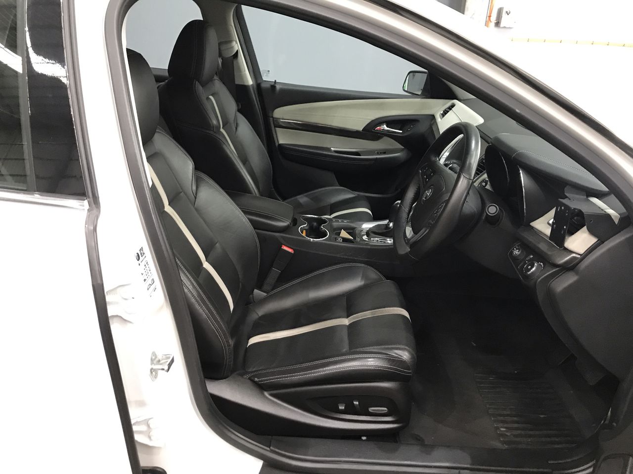 NEW 2016 "57 CHEVY" M/Car Series 2 1 0z HSE 999 Fine Silver Coin LTD 2,500