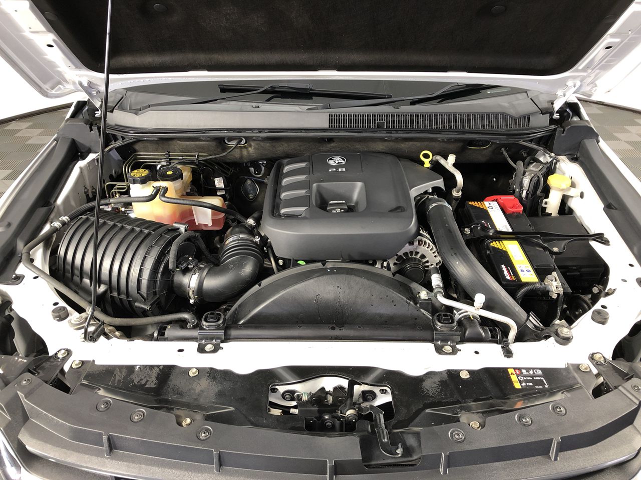 2 x SENSH Pipe Wrenches 200mm w/ Dip Grip Handles.