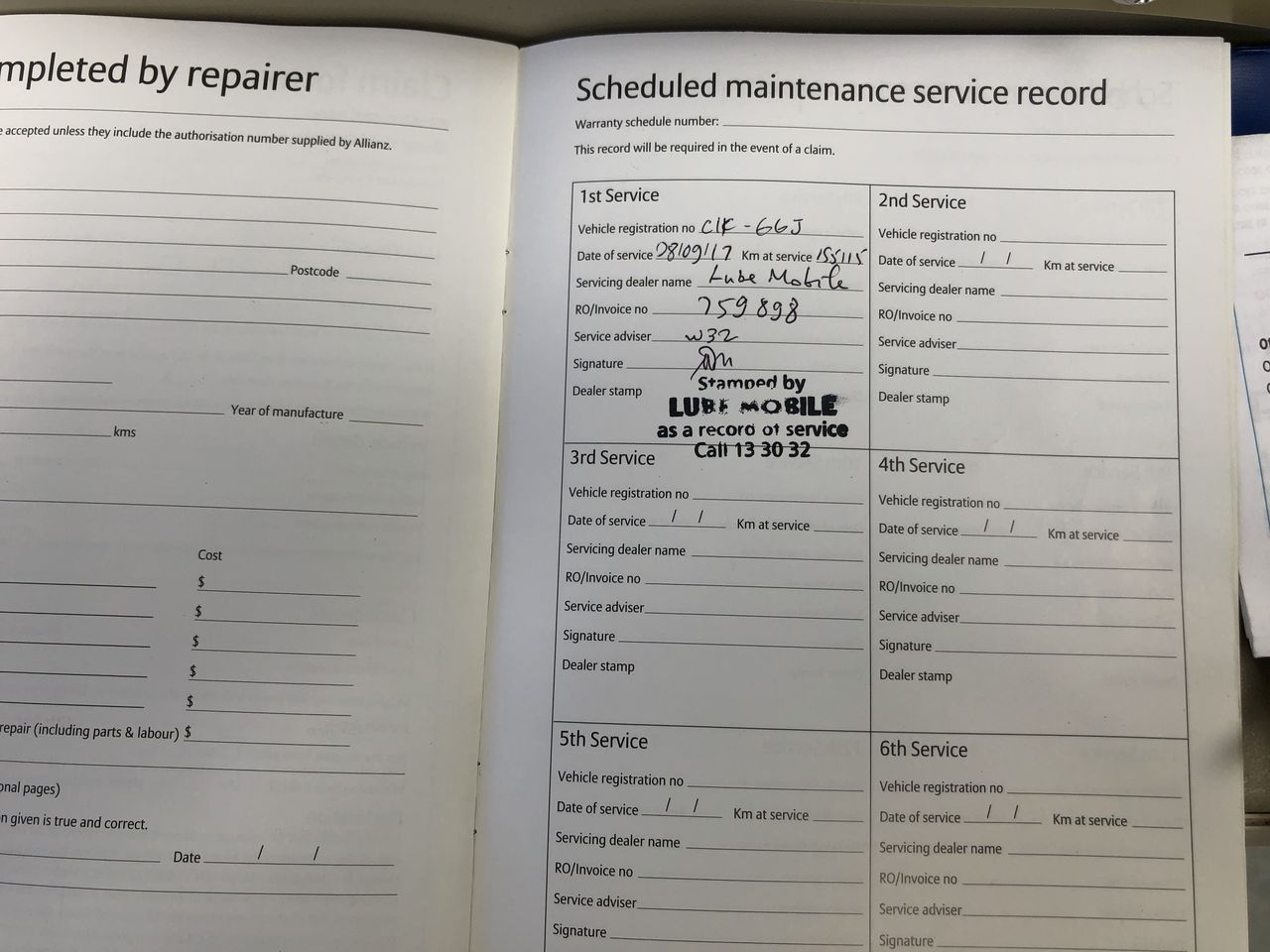 BRONDELL Premium Toilet Seat, Model: AUSPPTS-25. N.B: Damaged packaging & m