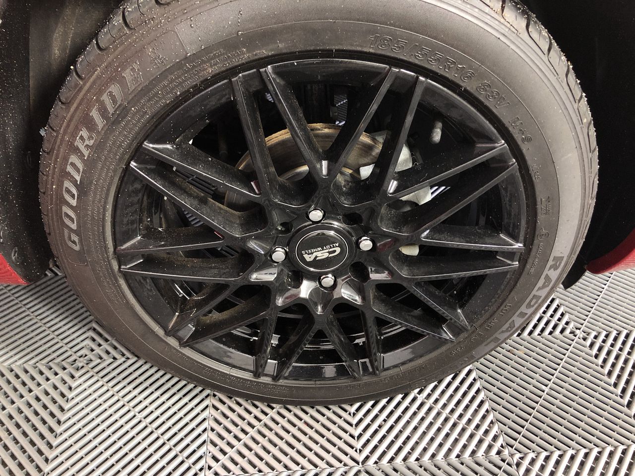 3 x SALLY HANSEN Vitamin E Nail & Cuticle Oil, 13.3ml.