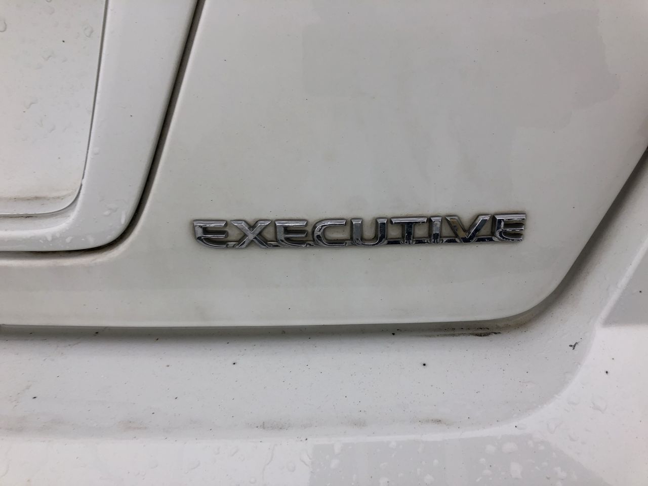 CALIFORNIA COSTUMES Men's 1970s Disco King Costume. Size Large (42-44). Shi