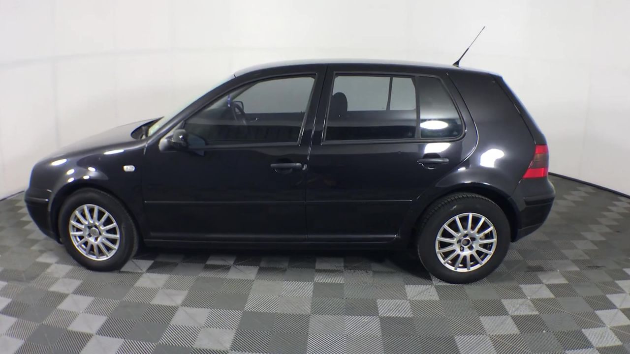 SIGNATURE Women's Shearling Slippers, Size US11, Chestnut/Cream.  Buyers No