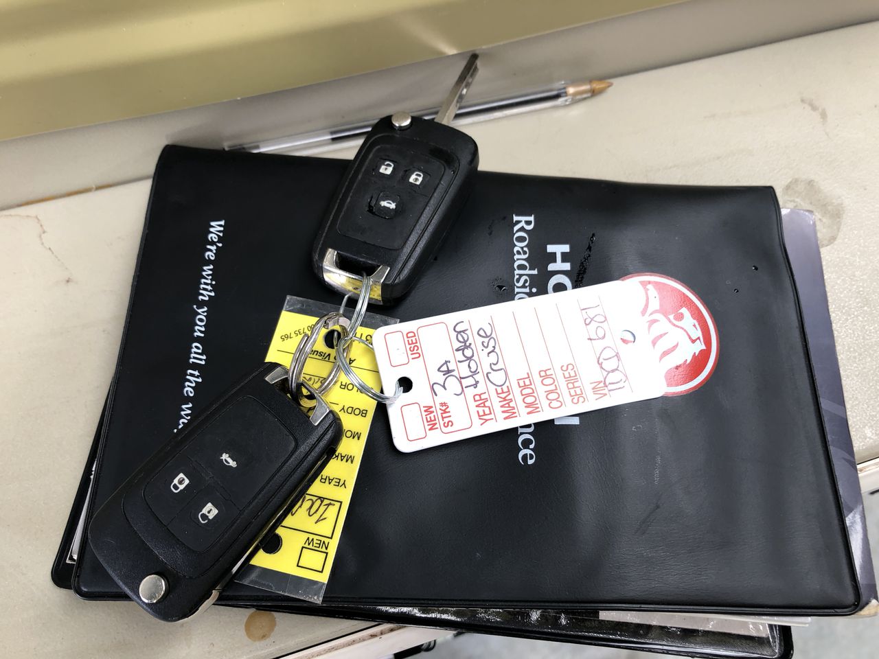 REEBOK Women's Classic Leather Sneaker, US6/EU36, White/Gold Met/White, 100