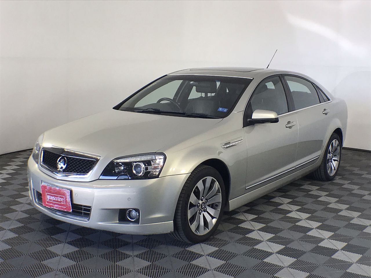 2022 Queen Elizabeth Platinum Jubilee Gold plated Medallion