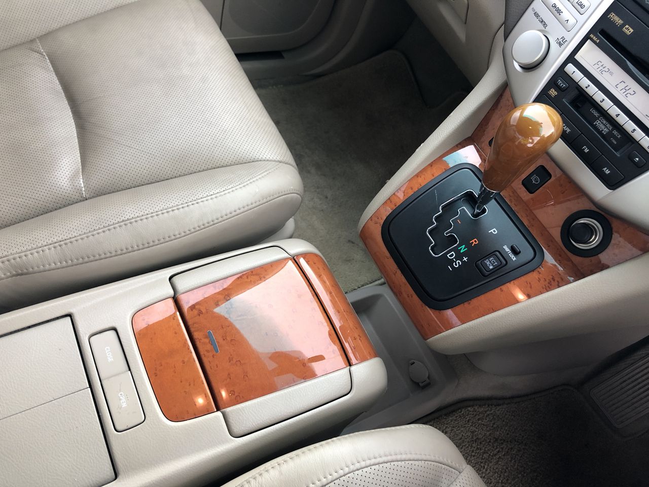 Copper Water Bottle Hammered 1 Liter for Ayurvedic Health Benefits