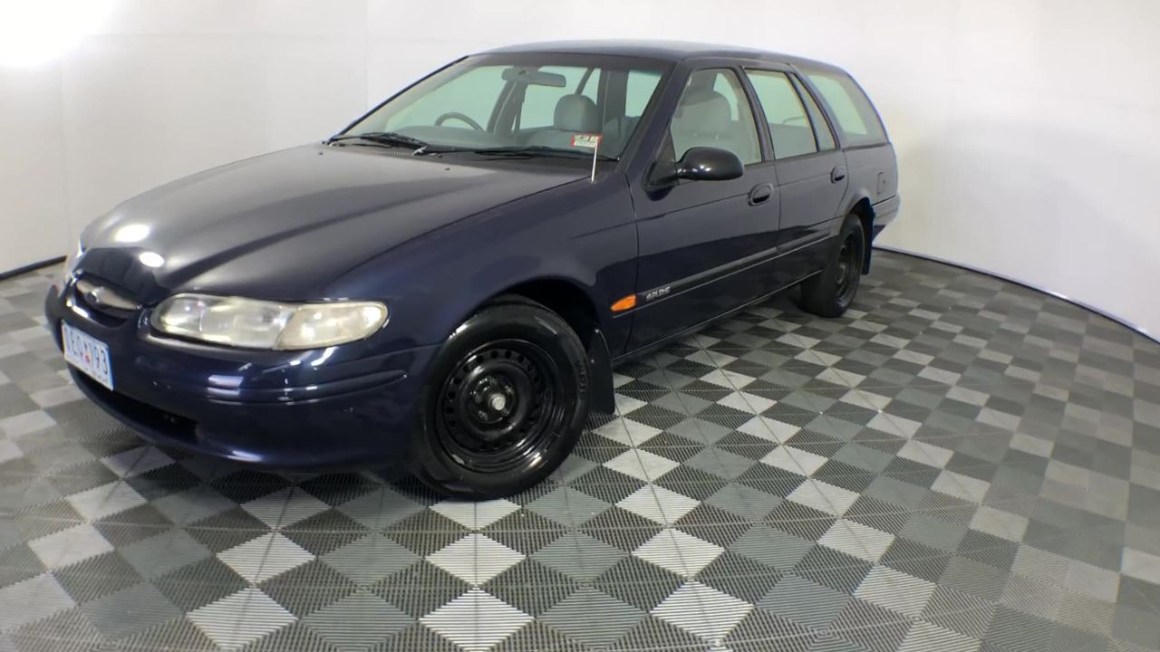 BIJ'OR - Genuine Simulated Diamond & Black Freshwater Pearl Swirl Stud