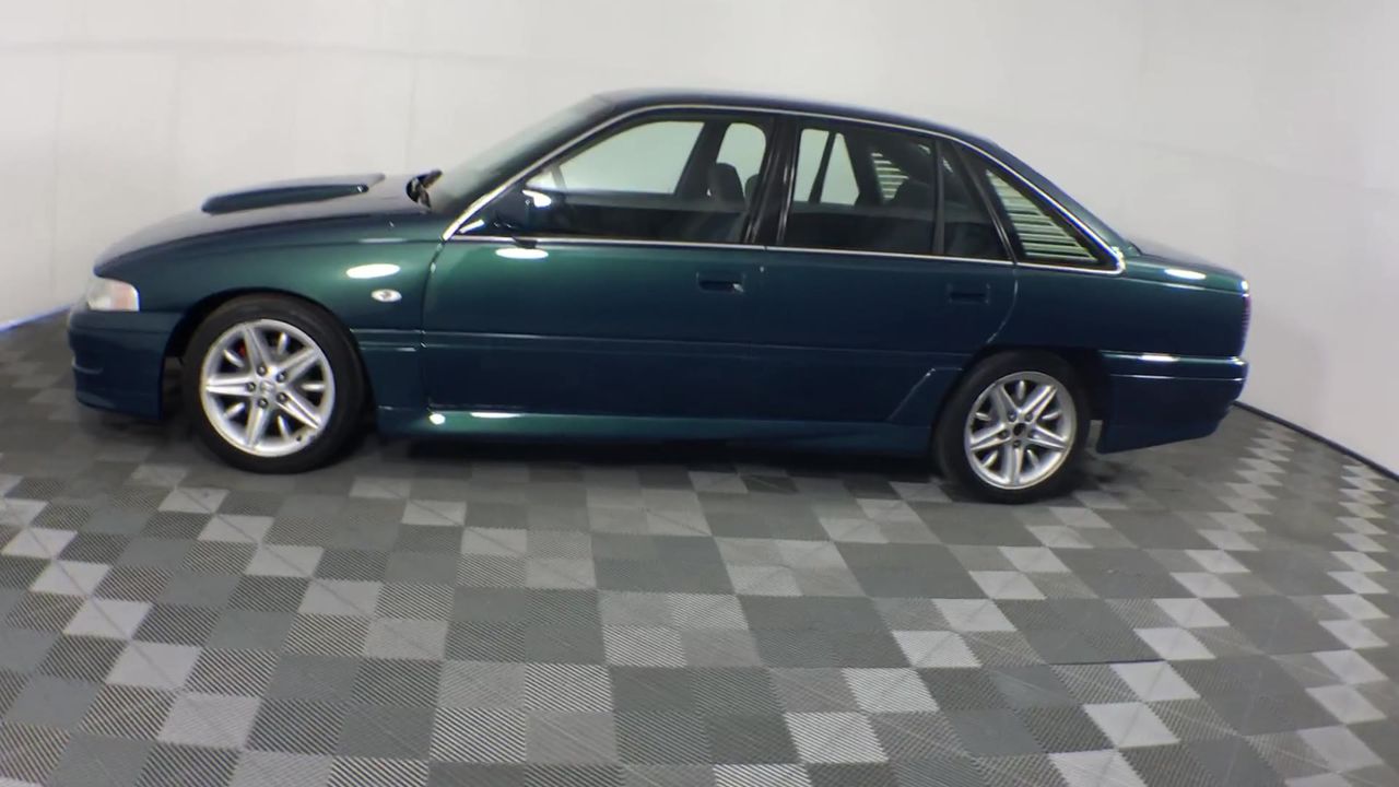 BIJ'OR - Designer Triple Swirl Genuine Purple Pearl Necklace RRP $59