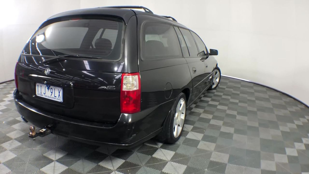 By The Vineyard Mixed Pack Pinot Grigio & Chardonnay (12x 750mL). SEA.