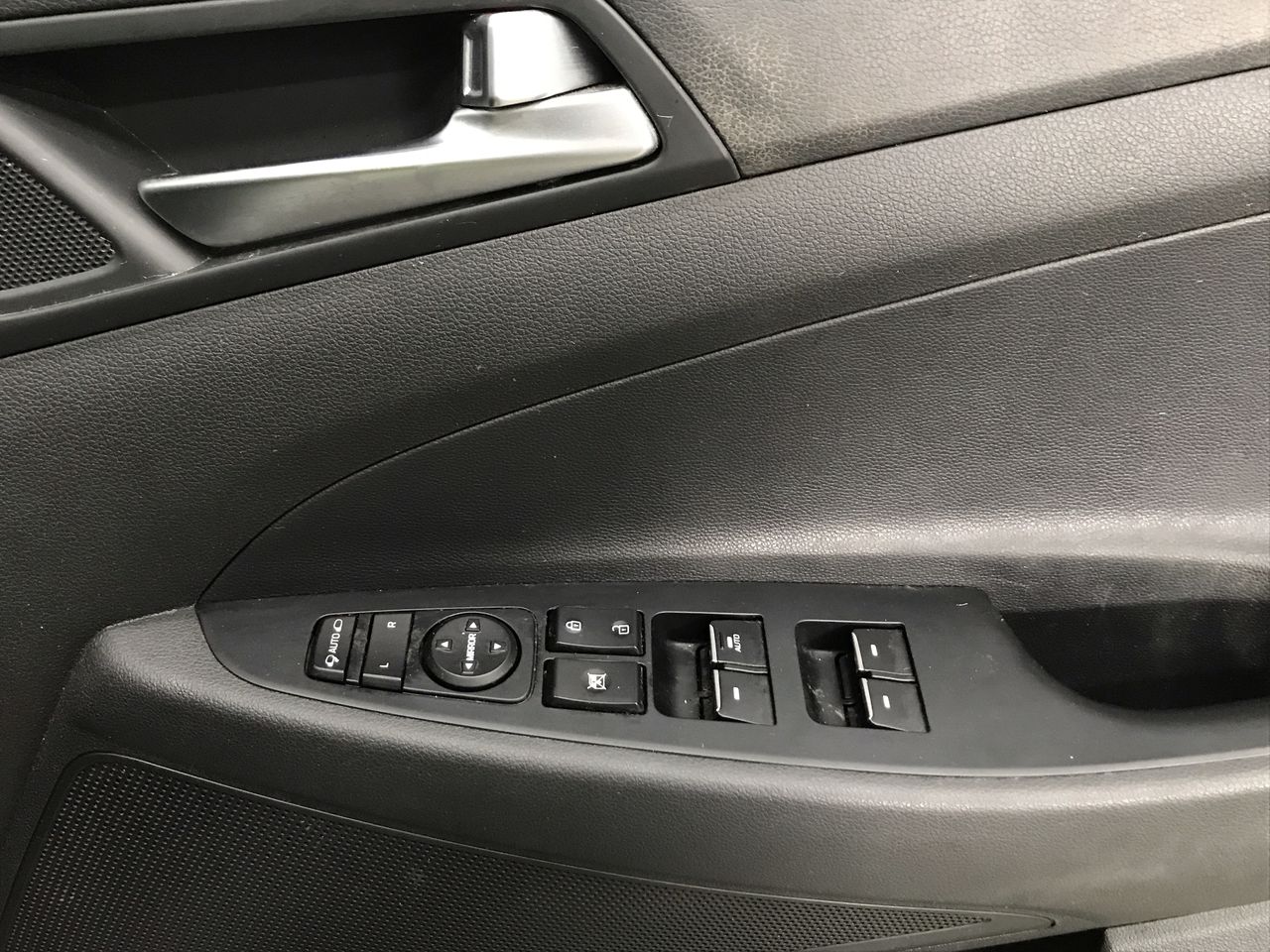 Veuve D'Argent Cuvee Prestige Blanc de Blancs Brut NV (6x 750mL)