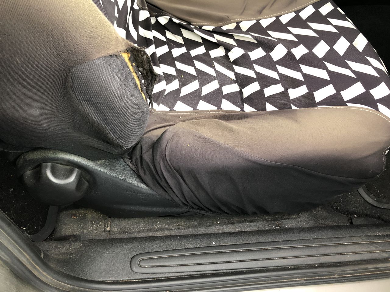 Solid 925 Sterling Silver 8mm Round Pendant Feat. a Crystal by Swarovski