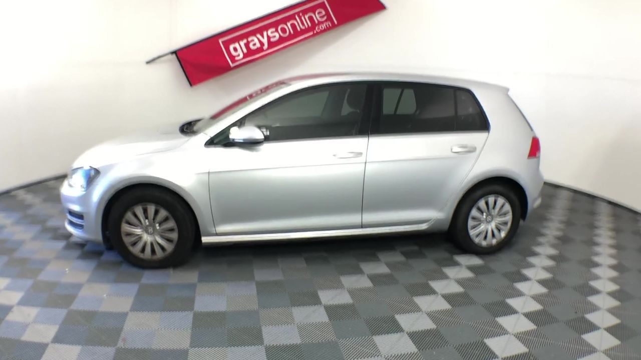 Quantity of 100 1650mm Star Pickets(Unused),