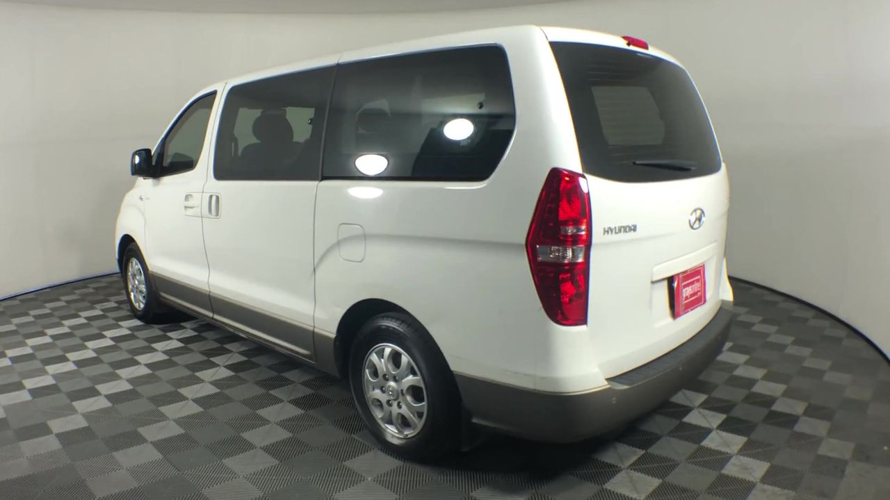 Divici Prosecco Organic NV (6 x 750mL), Italy.