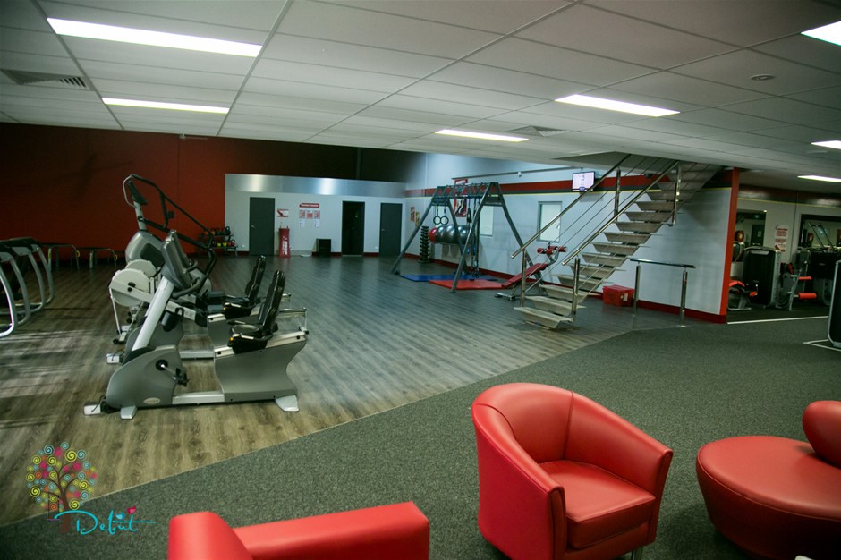 Mateus Kanga Pack NV (6x 750mL) + (6x 187mL), Portugal.