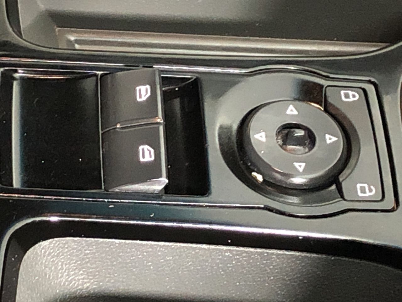 White Ceramic Vase - for Modern Home Decor,Round Matte Pampas Flower Vases