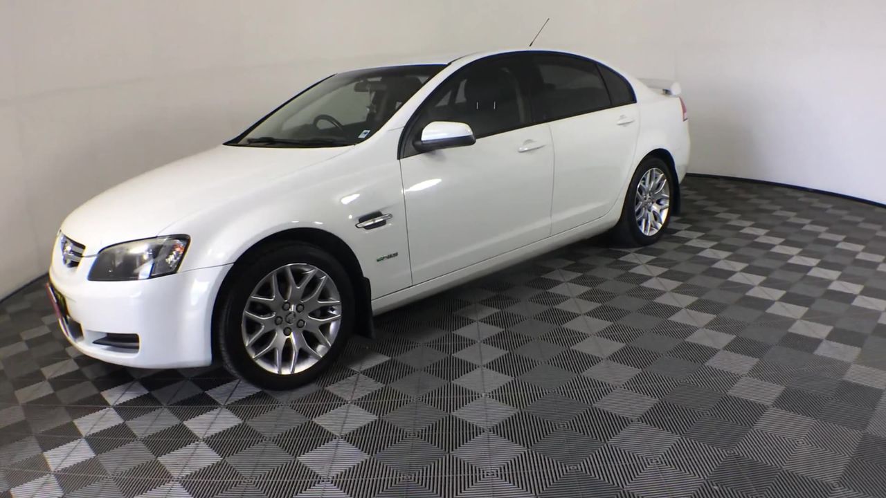 Wolf Blass Red Label Shiraz Grenache (6x 750mL), SEA.