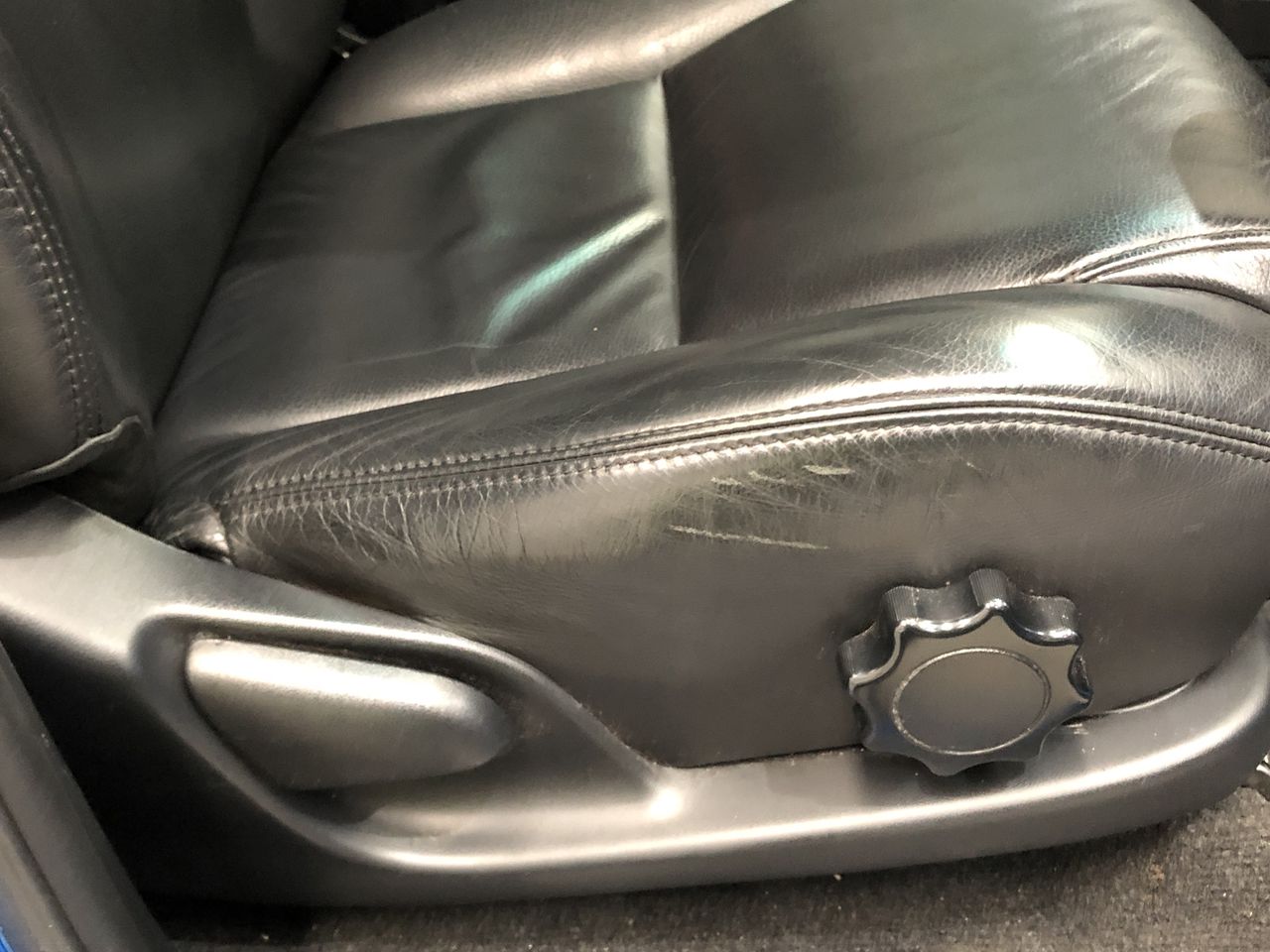 Pierre Delize Blanc De Blancs Brut NV (6x 750mL), France.