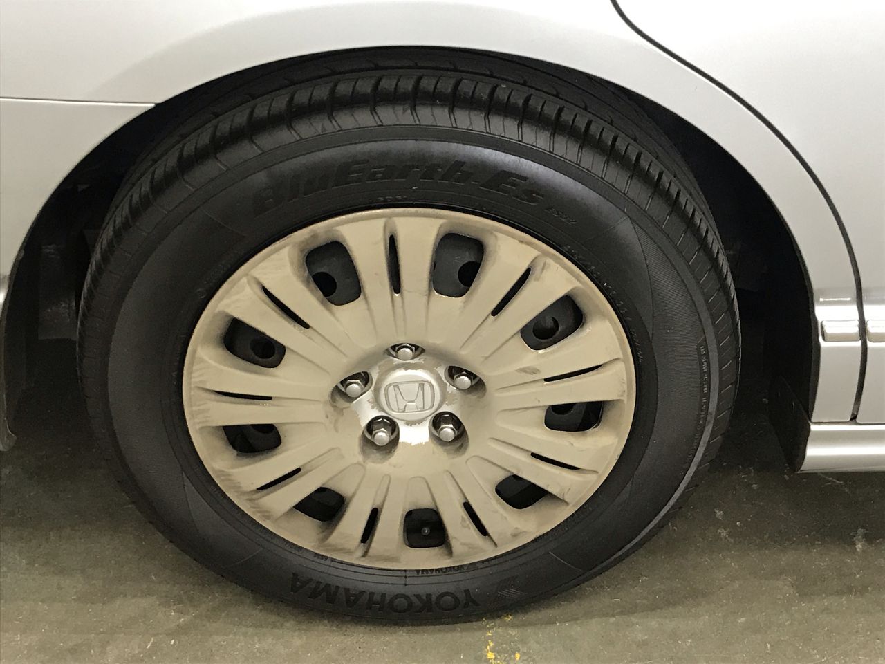 Laptop and I Pad . Seconds