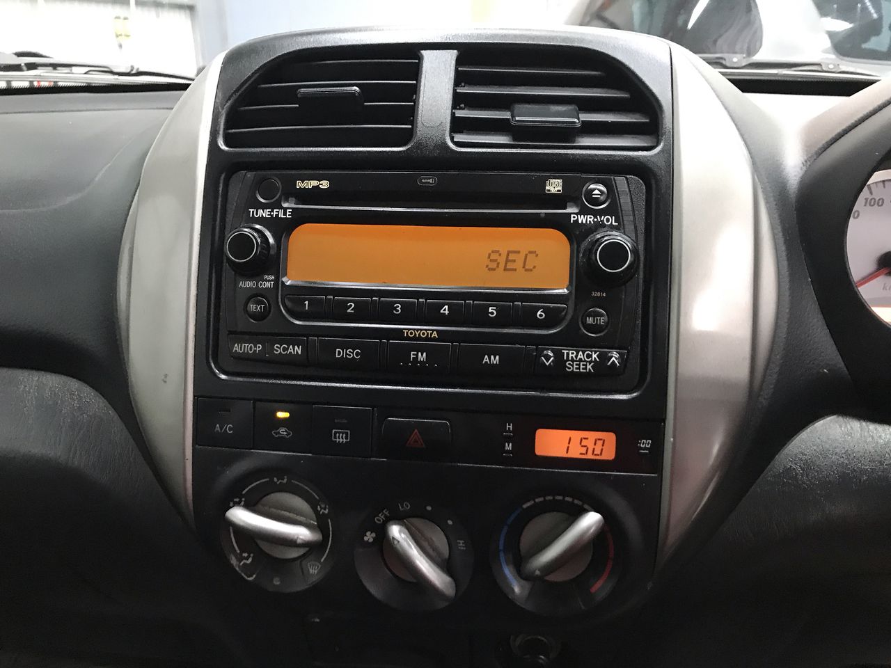 Macraft FC-22 Off Set Pedestal Drill Press