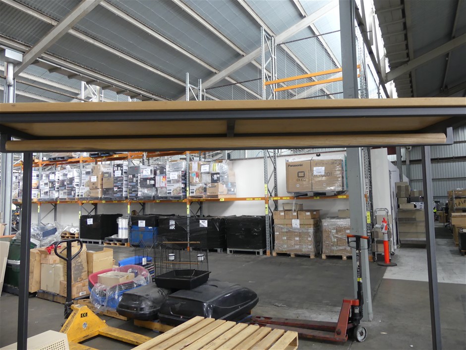 <p>Pallet Containing Large Quantities Of Ceramic Tiles</p>