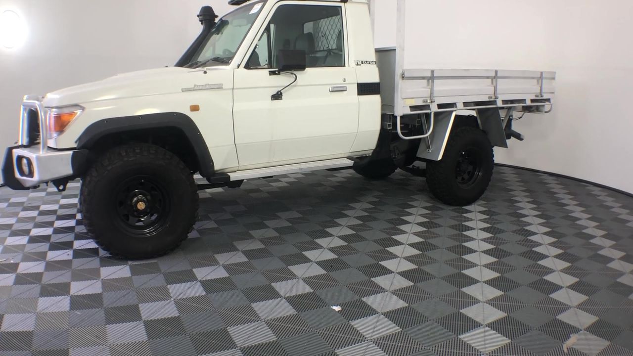 STEEDEN ST-NRL Starter Pack. NB: missing some accessories and minor paint c