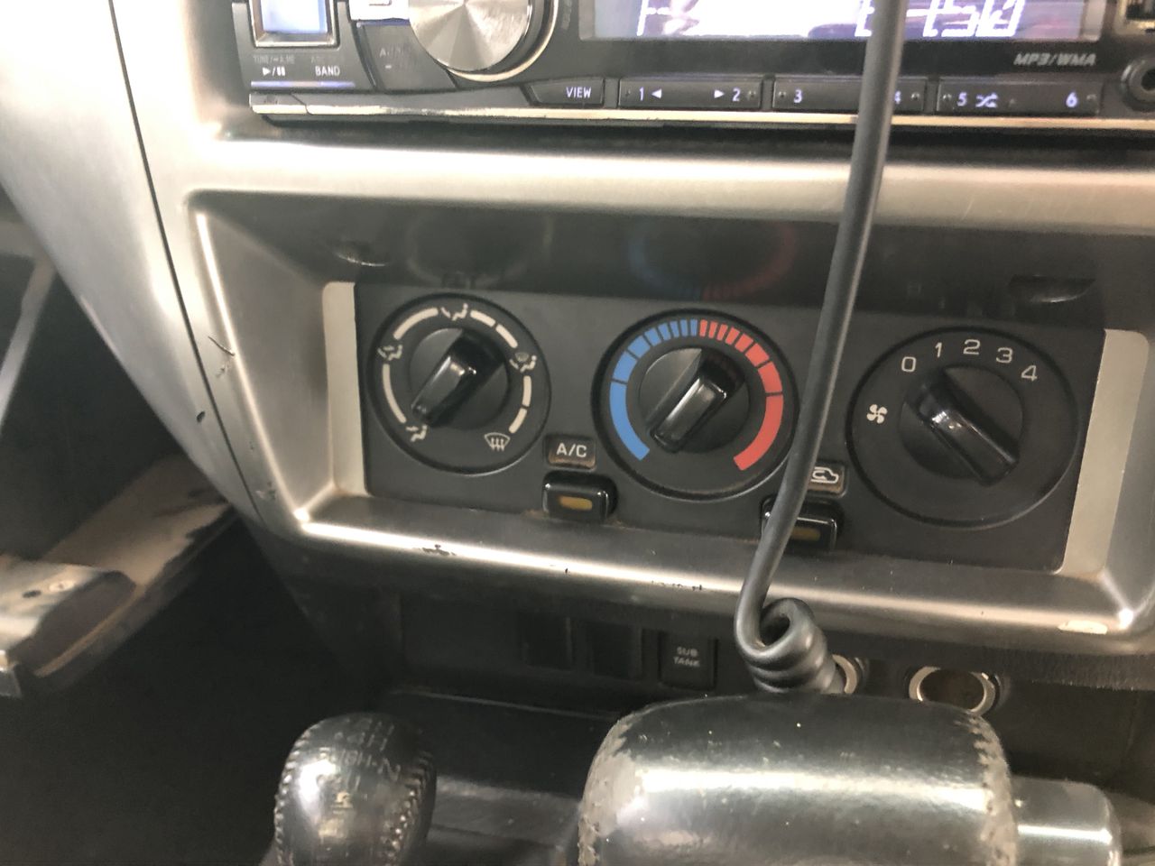 <p>2012 Mitsubishi  Fuso Canter 4 x 4 Bus</p>