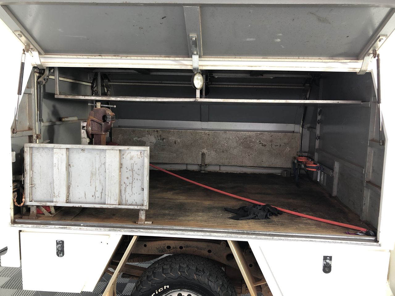 Tradie Trailer 2025 MAXI Premium Package Off Road - Black