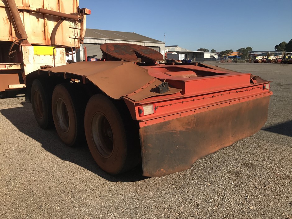 Dual Ram Hydraulic Grapple Attachment (Unused),