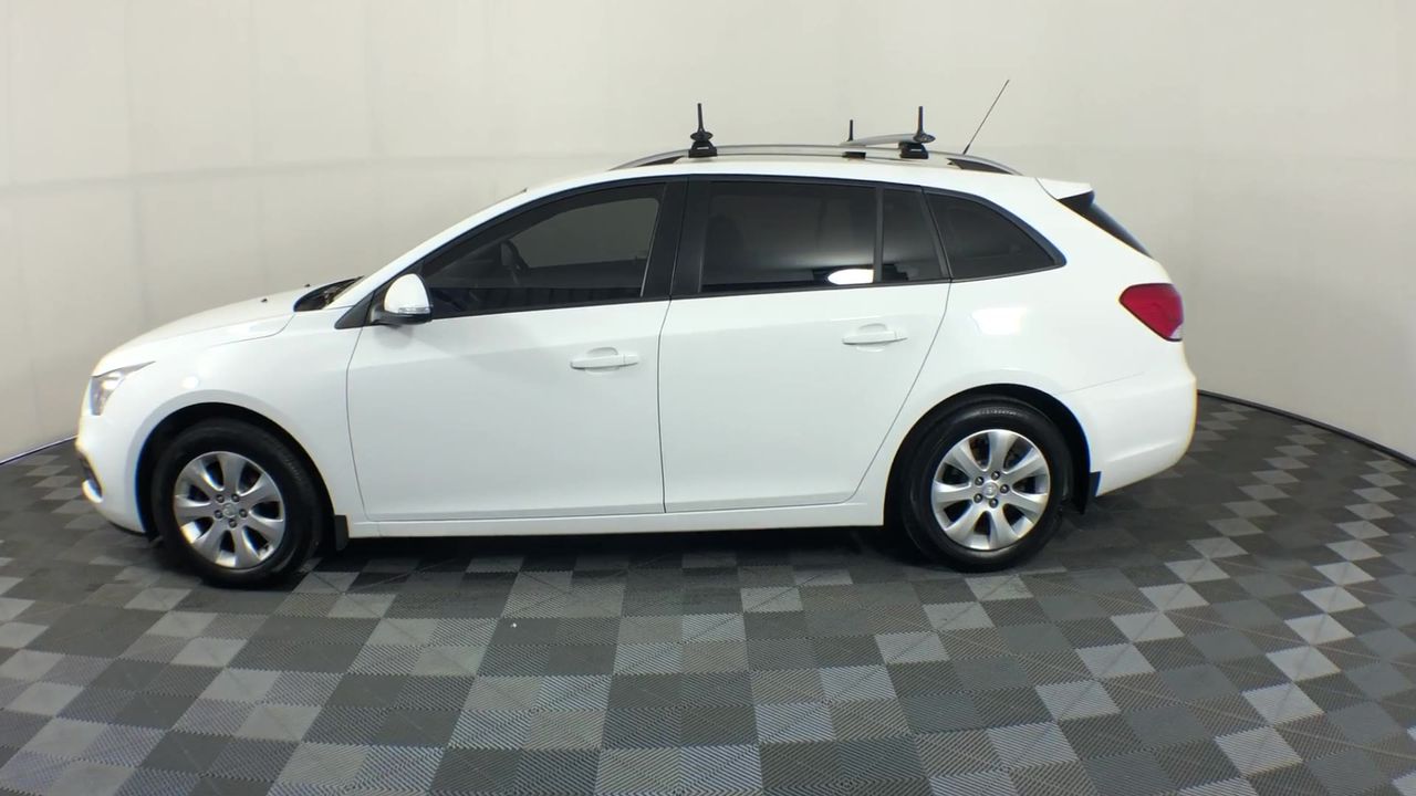 END OF LEASE SALE: Car CD Player