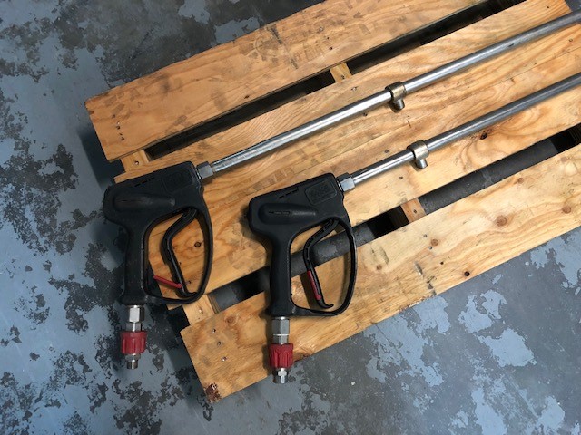 Quantity of 400 1650mm Star Pickets (Unused),