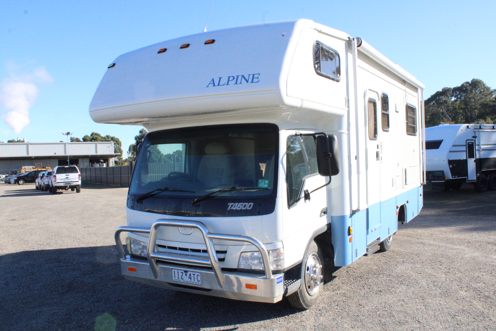 2002 Mazda T4600 (LWB) Winnebago Alpine Motorhome Manual Cab Chassis ...