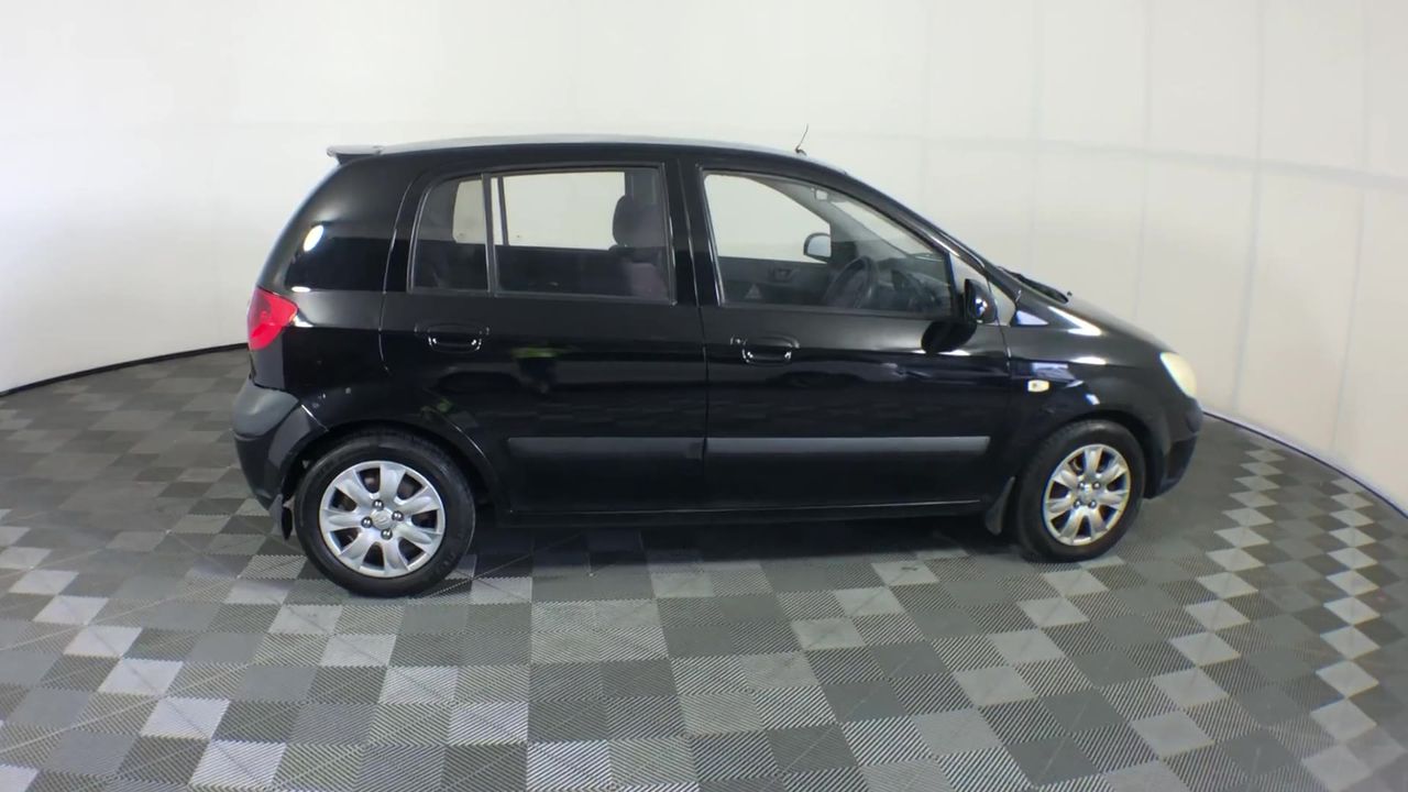 <p>2004 Glastron MX175</p>