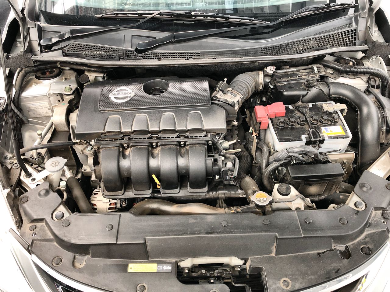 <p>Various Fuel and Oil Filters</p>