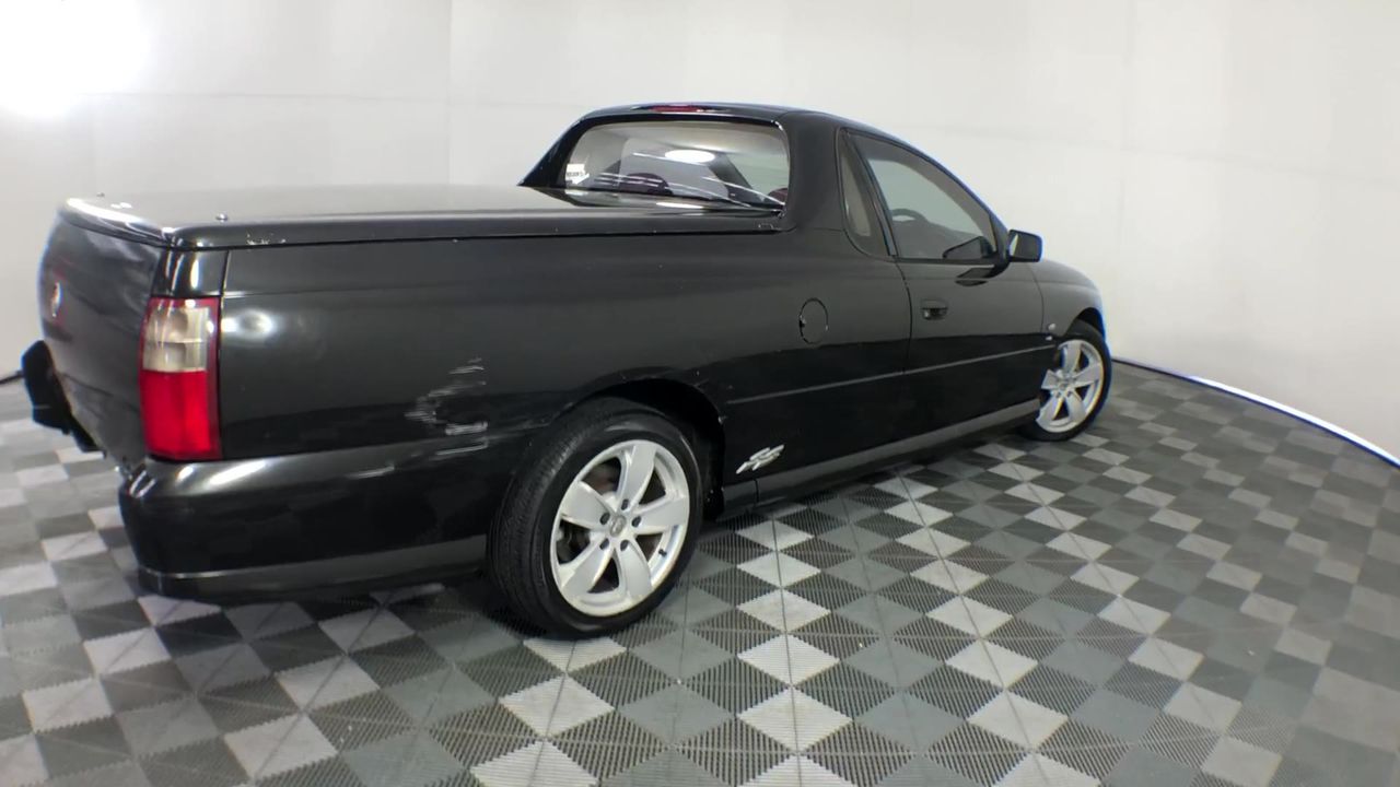 "HOLDEN MONARO" Muscle Car Series 1 0z HSE 999 Fine Silver Coin LTD 2,500