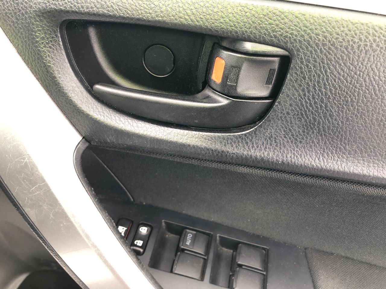 2 x DeWALT 18V-54V 9.0Ah Flexvolt Li-Ion Batteries. NB: Not Working, Minor