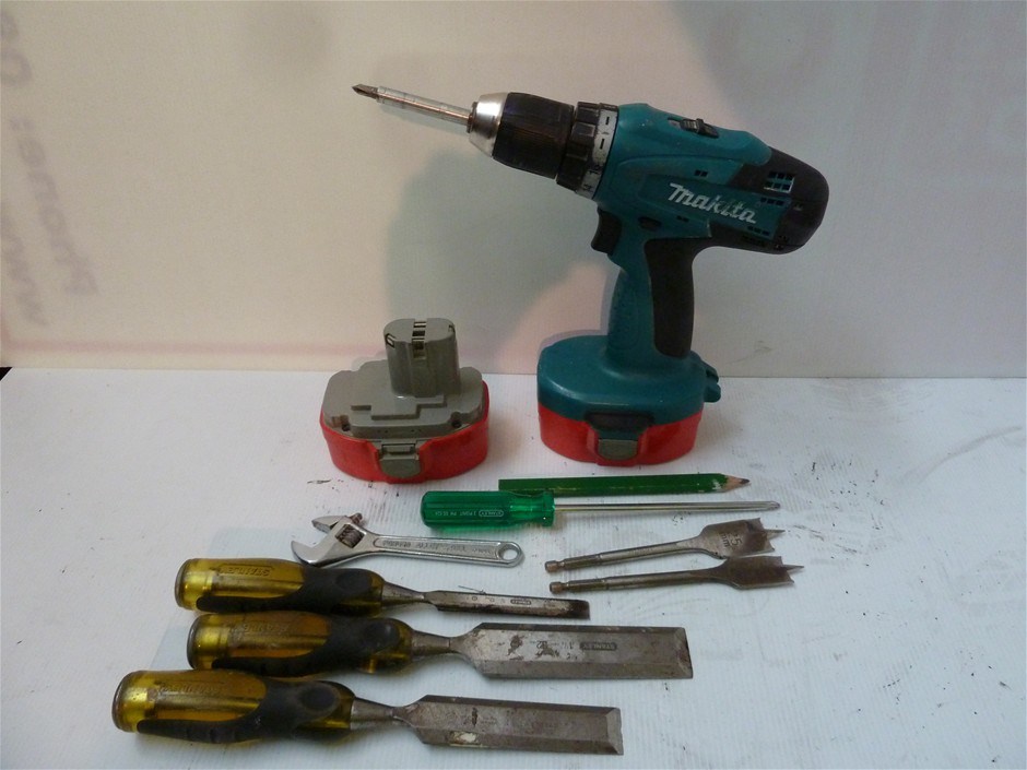 Cordless Drill Makita 6391D 18V Auction 0033 8000727 Grays