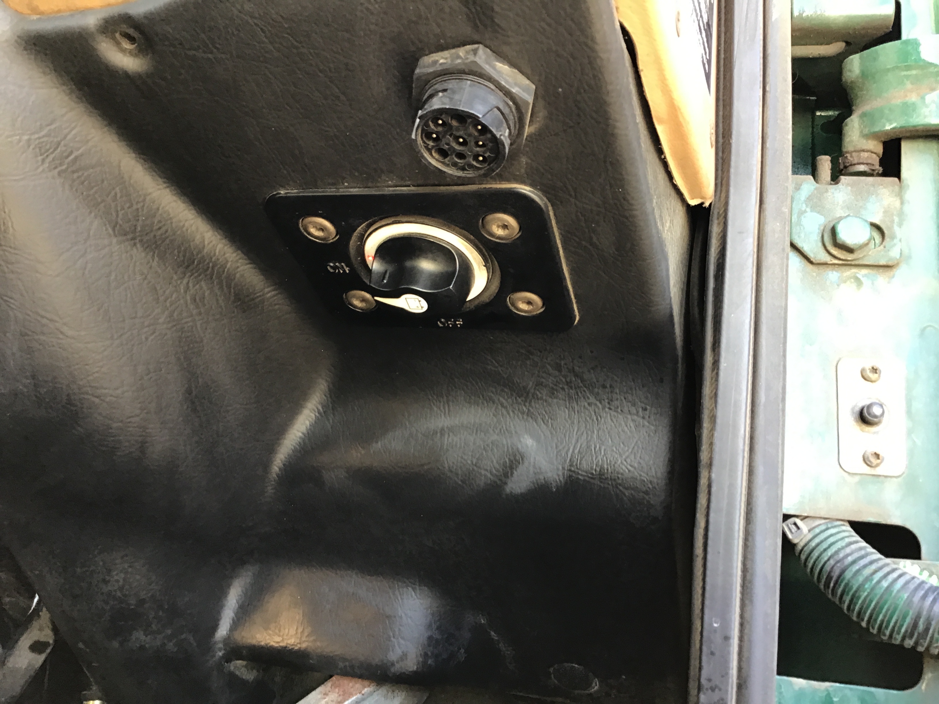 12-18 Glass Hangers in Matt Black Metal