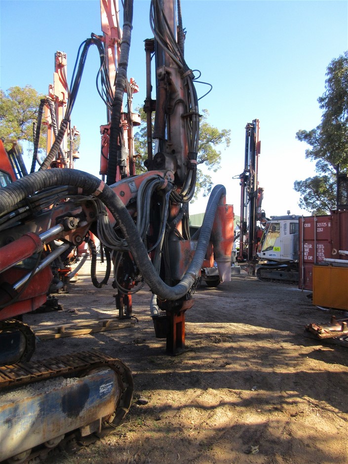 Quantity of 400 1800mm Star Pickets(Unused),