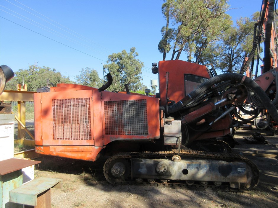 Quantity of 200 1800mm Star Pickets(Unused),